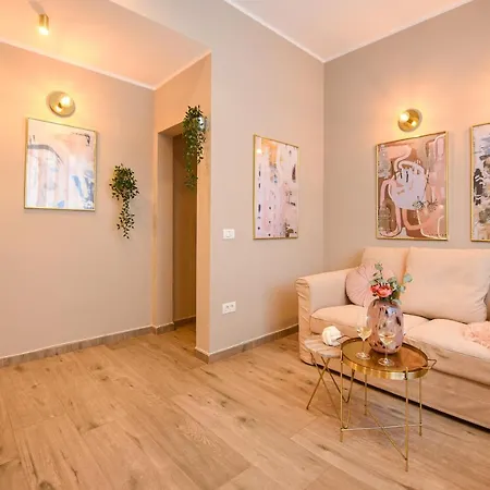 公寓 Sweet Blossom - Lovely 1br In The Center 布加勒斯特