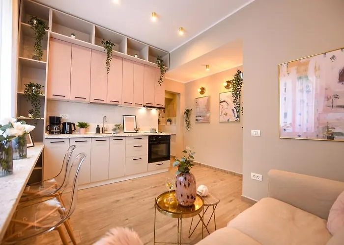 公寓 Sweet Blossom - Lovely 1br In The Center 布加勒斯特